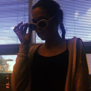 Meet your Posher, Jennie